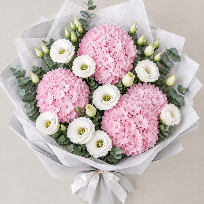 Букет из розовых гортензий и белых эустом, фото 3
